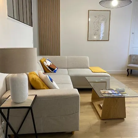 Appartement Moderne En Plein Centre D'Epernay Exterior photo